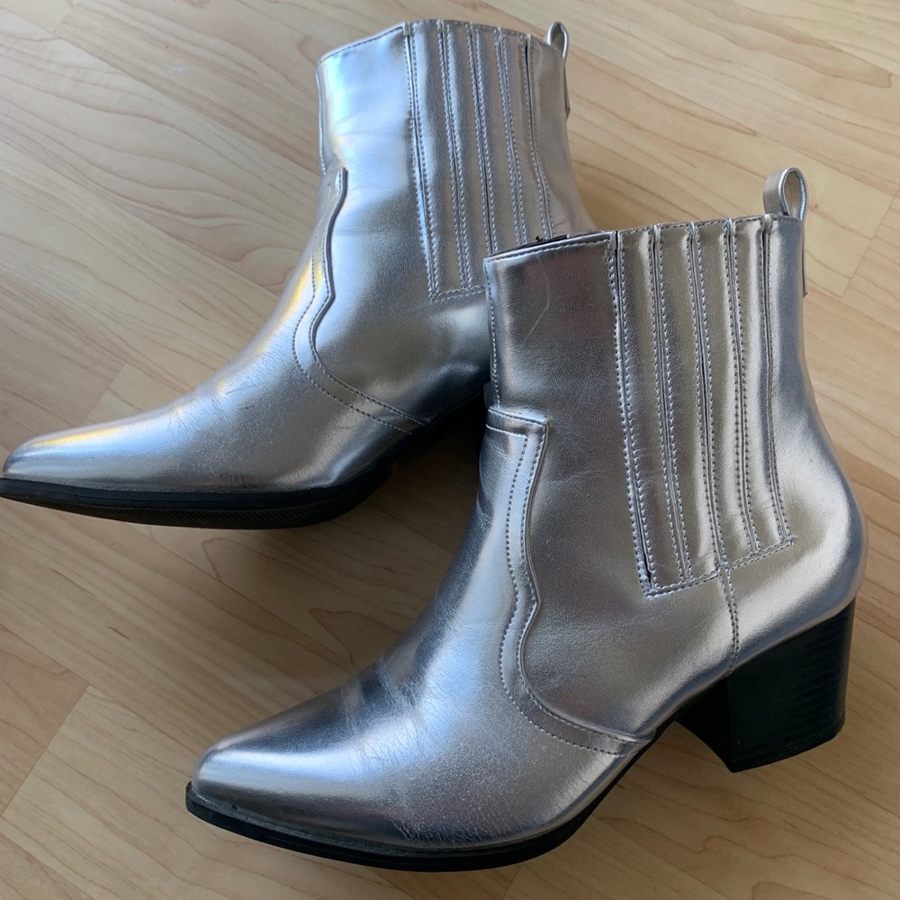 Lulus silver cowboy boots